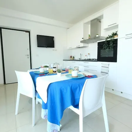 Acqua Marina Vacanza Apartment *