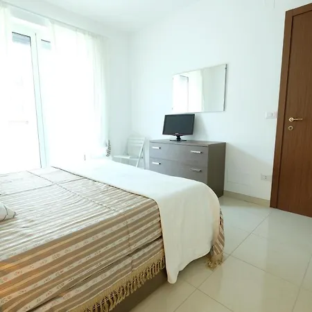 Acqua Marina Vacanza Apartment Pineto